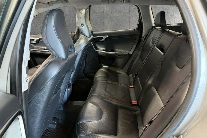 volvo-xc-60-diesel-2014-big-14