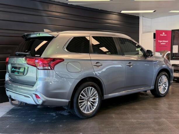 mitsubishi-outlander-elektrisitetbensin-2020-big-8