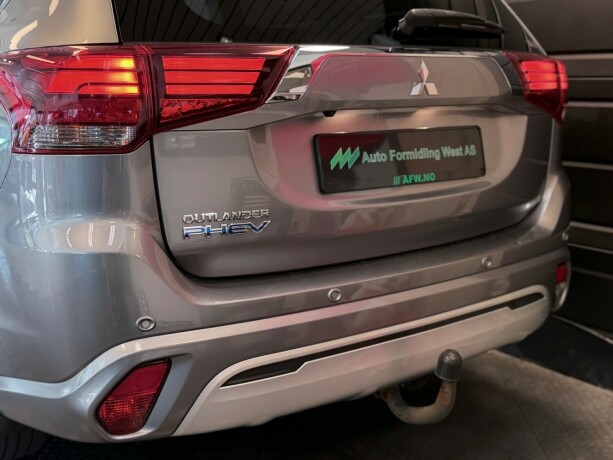 mitsubishi-outlander-elektrisitetbensin-2020-big-6