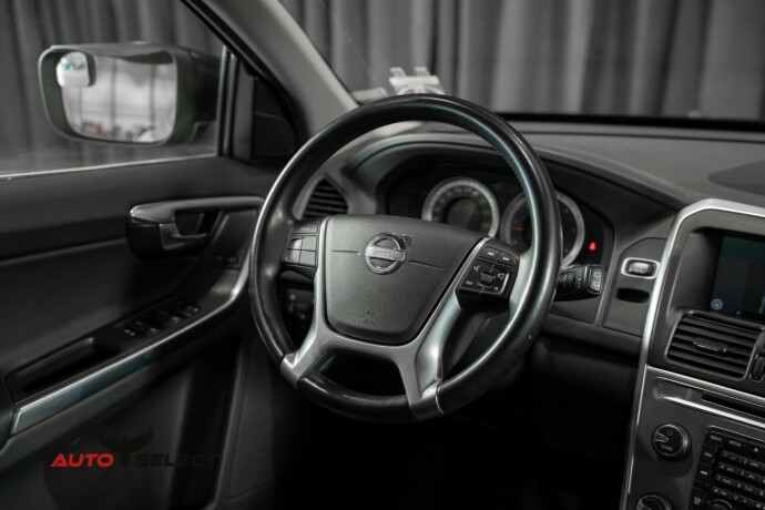 volvo-xc-60-diesel-2013-big-25