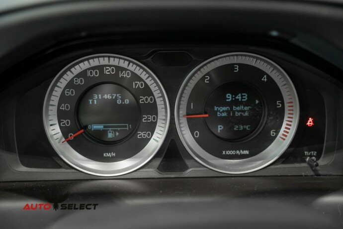 volvo-xc-60-diesel-2013-big-29