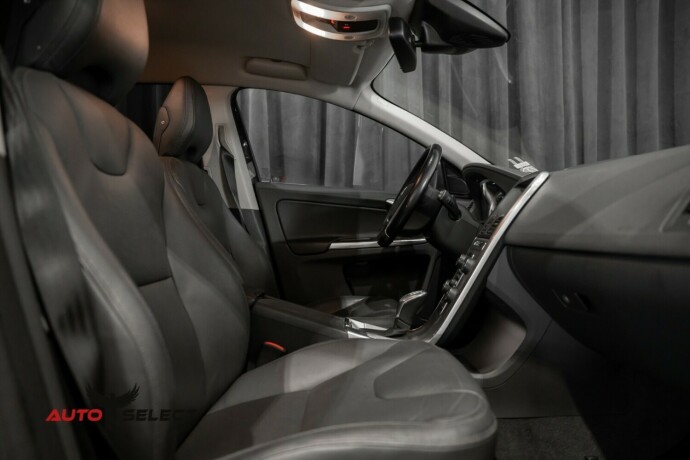 volvo-xc-60-diesel-2013-big-18