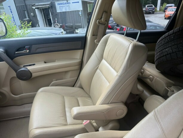 honda-cr-v-bensin-2008-big-11