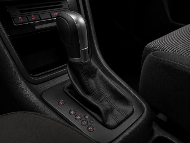 volkswagen-sharan-diesel-2012-big-11