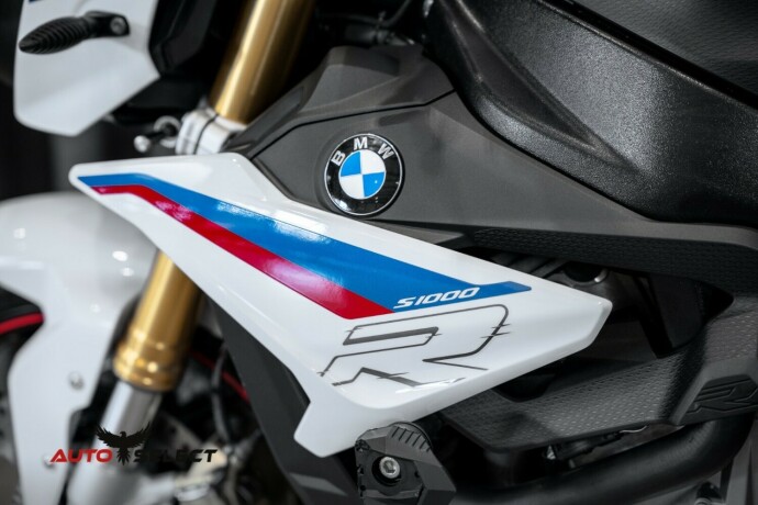 bmw-s1000-r-bensin-2017-big-5