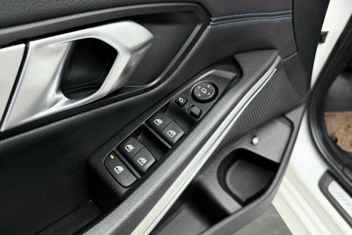 bmw-3-serie-elektrisitetbensin-2020-big-12