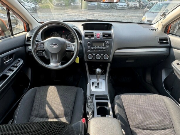 subaru-xv-bensin-2014-big-10