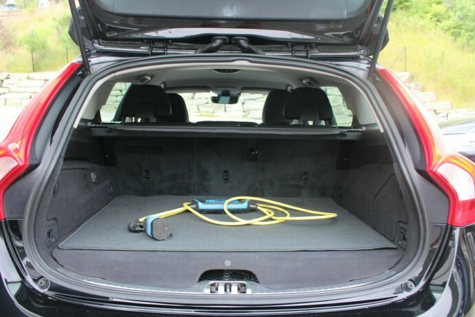 volvo-v60-elektrisitetdiesel-2018-big-5