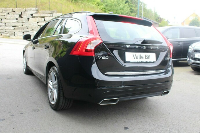 volvo-v60-elektrisitetdiesel-2018-big-3
