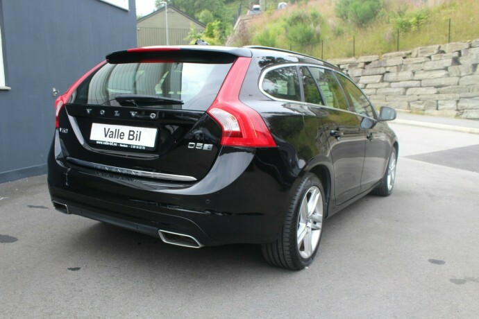 volvo-v60-elektrisitetdiesel-2018-big-4