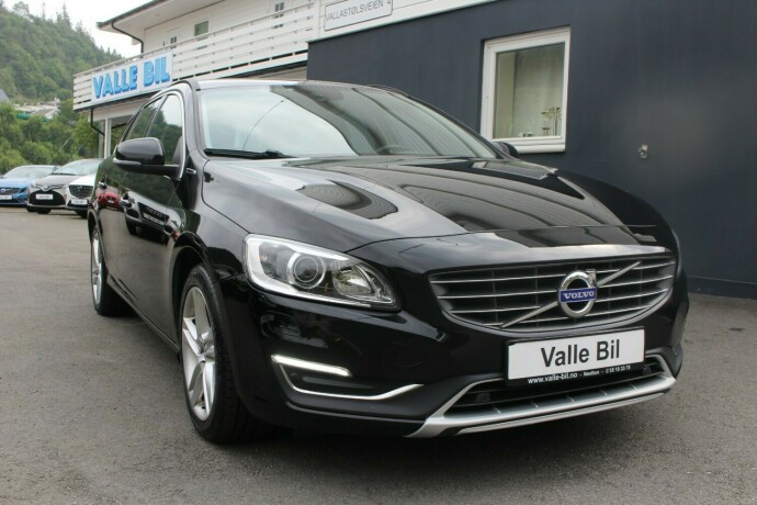 volvo-v60-elektrisitetdiesel-2018-big-0