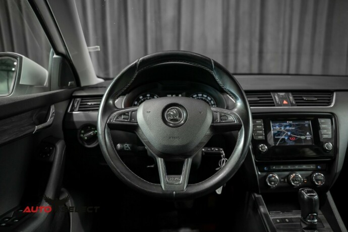skoda-octavia-scout-bensin-2015-big-24