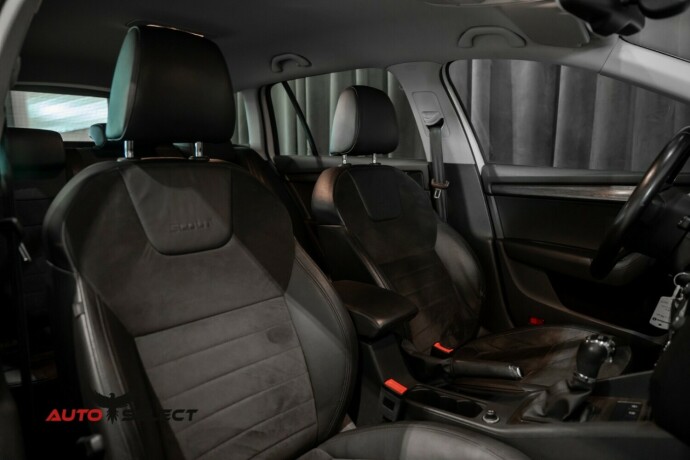 skoda-octavia-scout-bensin-2015-big-18