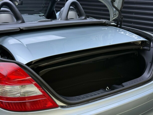 mercedes-benz-slk-bensin-2006-big-30