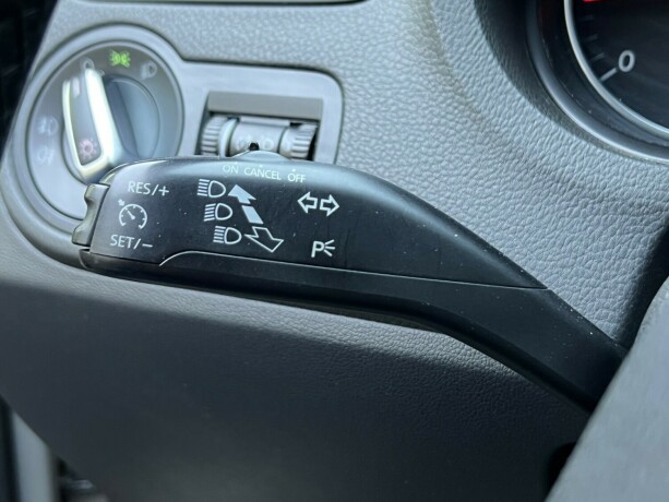 volkswagen-polo-cross-diesel-2011-big-12