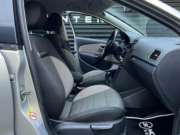 volkswagen-polo-cross-diesel-2011-big-21