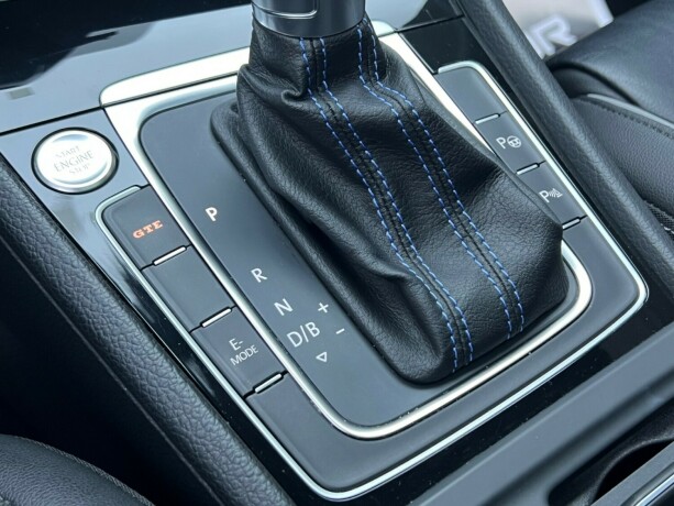 volkswagen-golf-elektrisitetbensin-2018-big-21