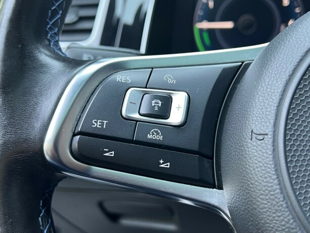 volkswagen-golf-elektrisitetbensin-2018-big-13