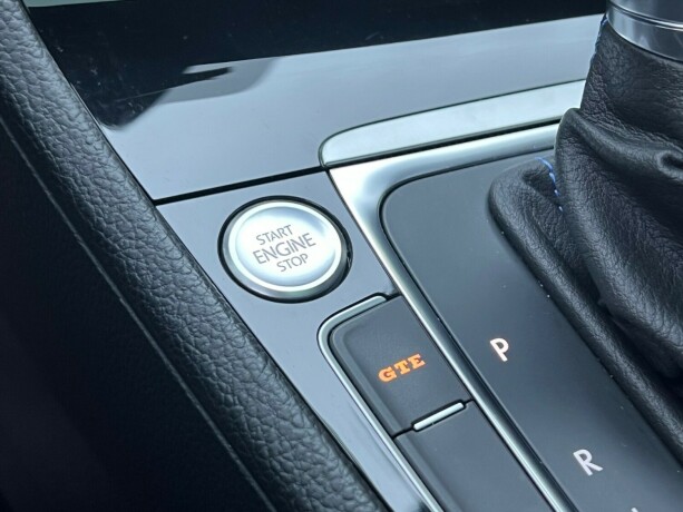 volkswagen-golf-elektrisitetbensin-2018-big-23