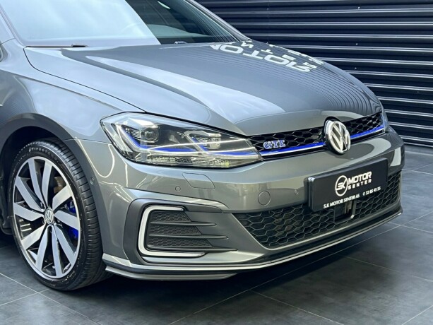 volkswagen-golf-elektrisitetbensin-2018-big-2