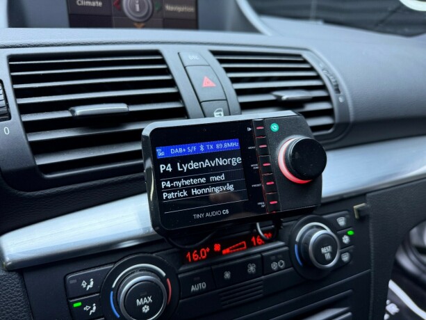 bmw-118d-diesel-2009-big-21