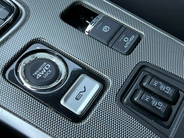 mitsubishi-outlander-elektrisitetbensin-2017-big-24