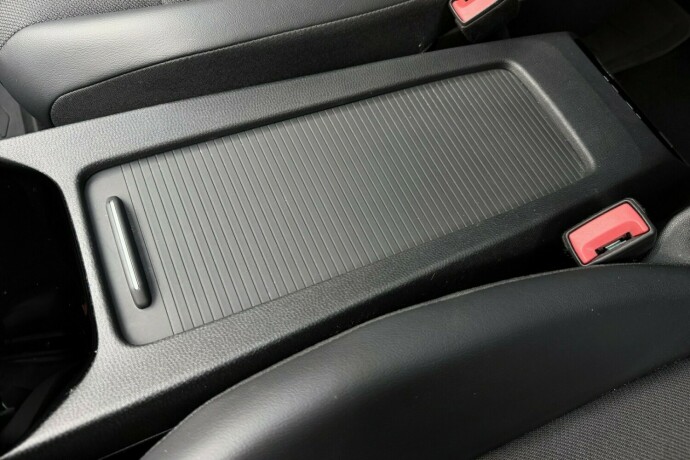 volkswagen-id4-gtx-elektrisitet-2022-big-36