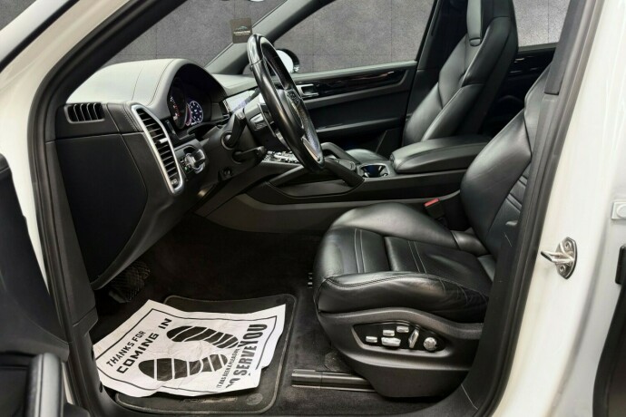 porsche-cayenne-bensin-2020-big-18