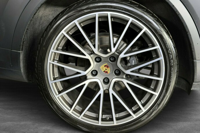 porsche-cayenne-bensin-2020-big-43