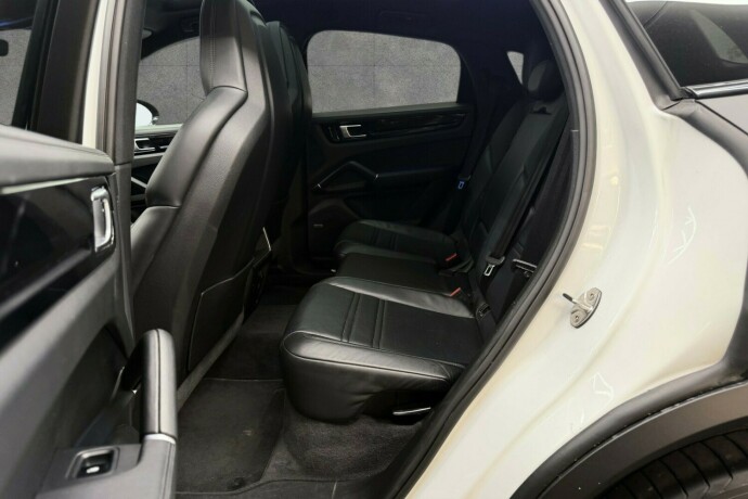 porsche-cayenne-bensin-2020-big-34