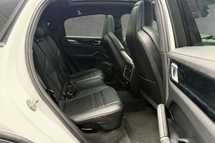 porsche-cayenne-bensin-2020-big-36