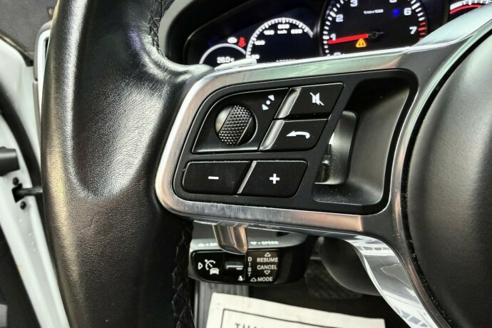 porsche-cayenne-bensin-2020-big-26