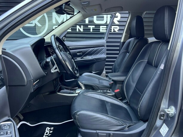 mitsubishi-outlander-elektrisitetbensin-2016-big-29