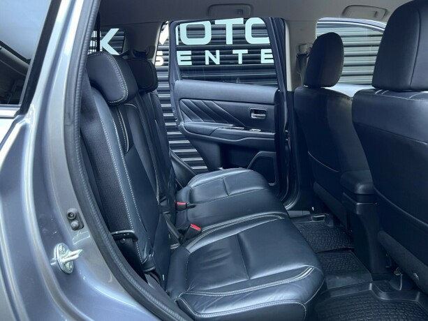 mitsubishi-outlander-elektrisitetbensin-2016-big-32