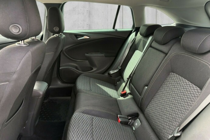 opel-astra-bensin-2016-big-16