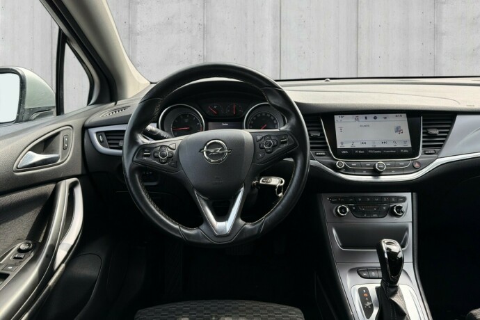 opel-astra-bensin-2016-big-9
