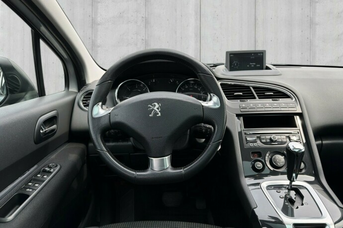 peugeot-5008-diesel-2015-big-9