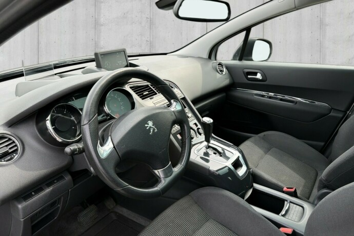 peugeot-5008-diesel-2015-big-8