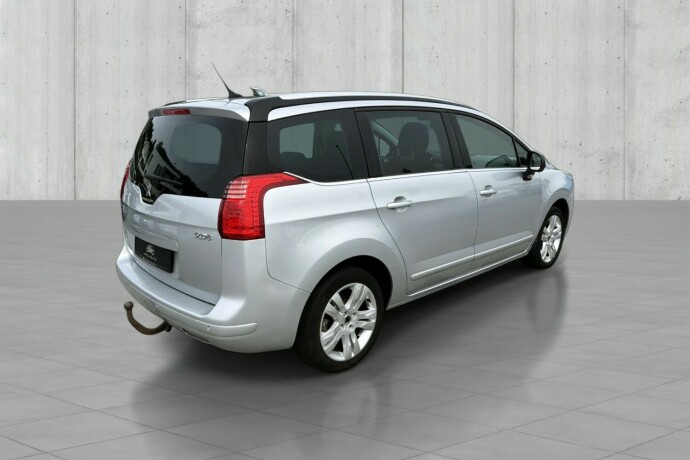 peugeot-5008-diesel-2015-big-5