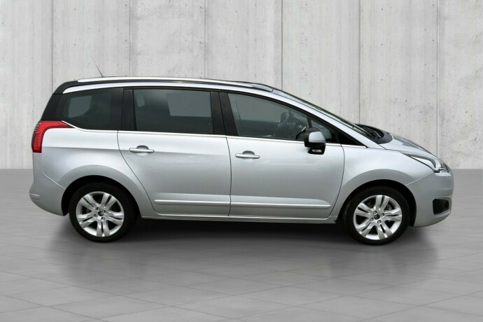 peugeot-5008-diesel-2015-big-6