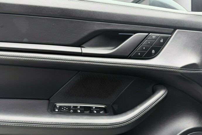 porsche-taycan-cross-turismo-elektrisitet-2022-big-51