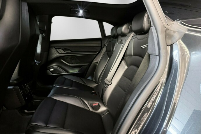 porsche-taycan-4-elektrisitet-2022-big-40
