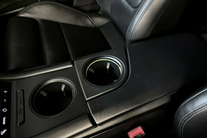 porsche-taycan-4-elektrisitet-2022-big-30
