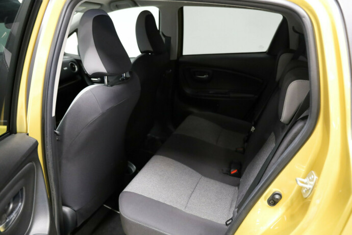toyota-yaris-elektrisitetbensin-2019-big-3