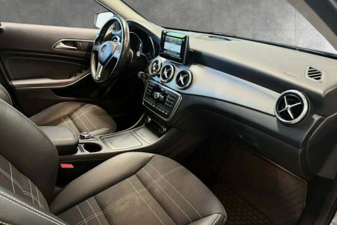 mercedes-benz-gla200-diesel-2015-big-22