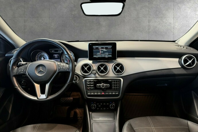 mercedes-benz-gla200-diesel-2015-big-11