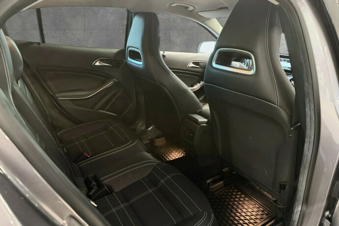 mercedes-benz-gla200-diesel-2015-big-21
