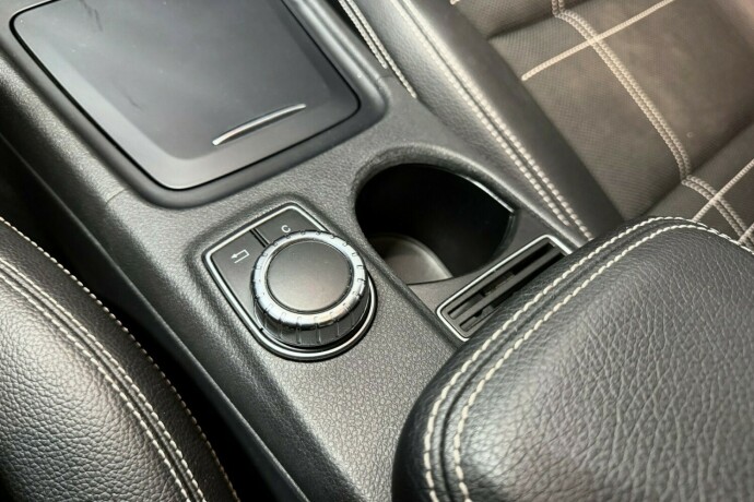 mercedes-benz-gla200-diesel-2015-big-16