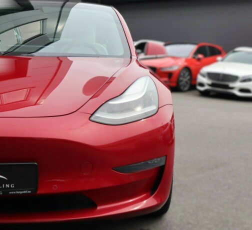 tesla-model-3-elektrisitet-2019-big-6