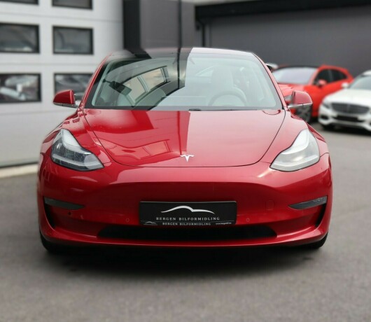 tesla-model-3-elektrisitet-2019-big-4